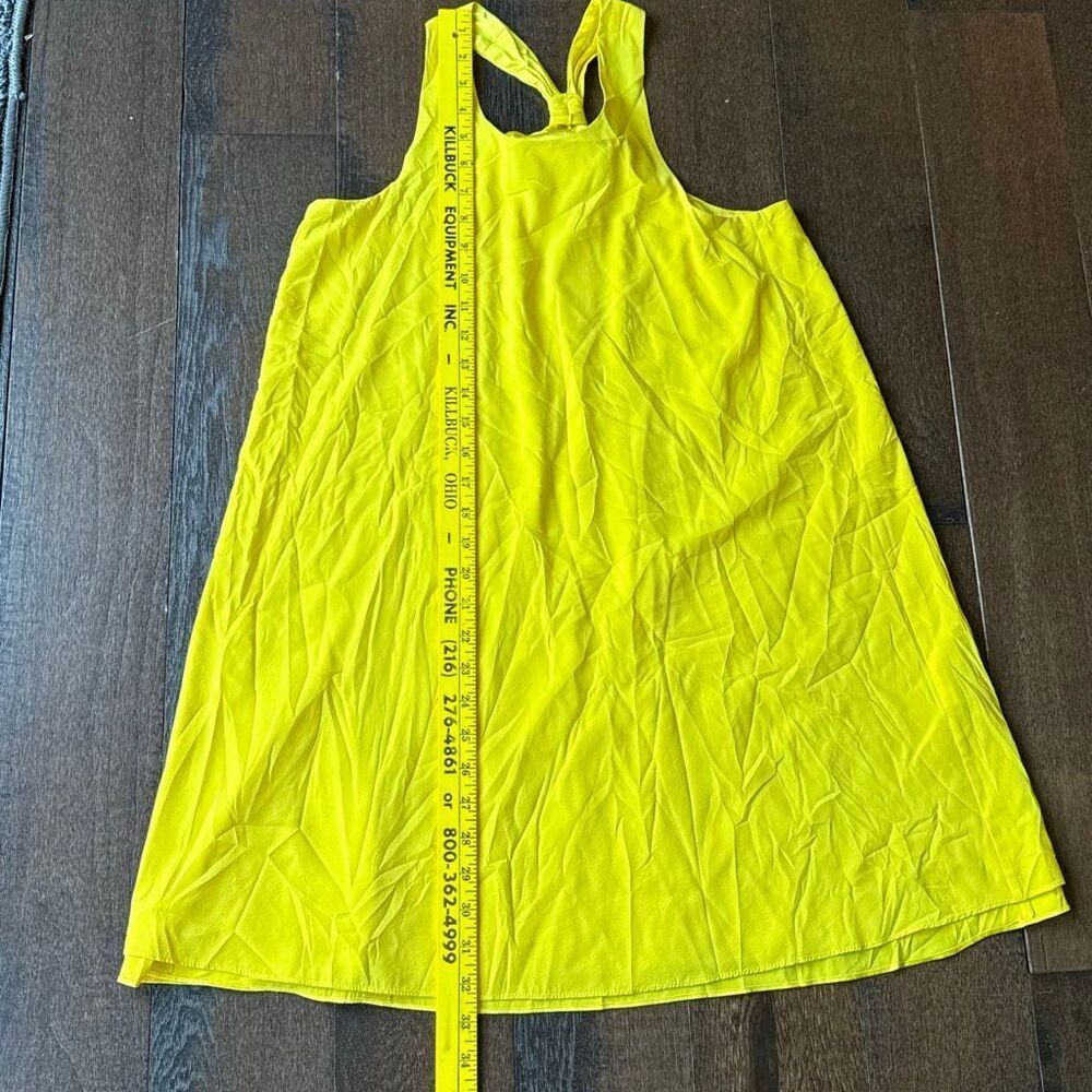 Alice and Olivia women’s tank mini dress size XS yellow silk twist back beach re - Picture 9 of 9